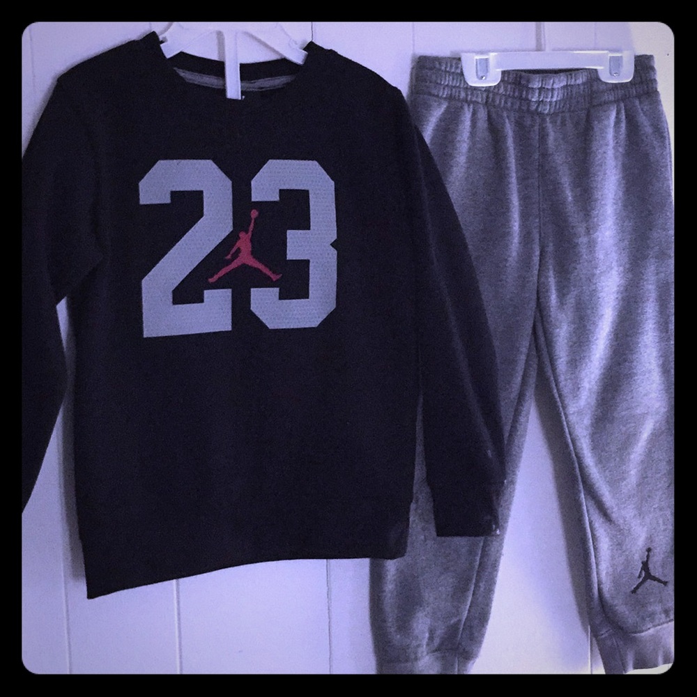 Kids Jordan SweatOutfit. Sz6. Blk&Grey. 2pc Outfit
